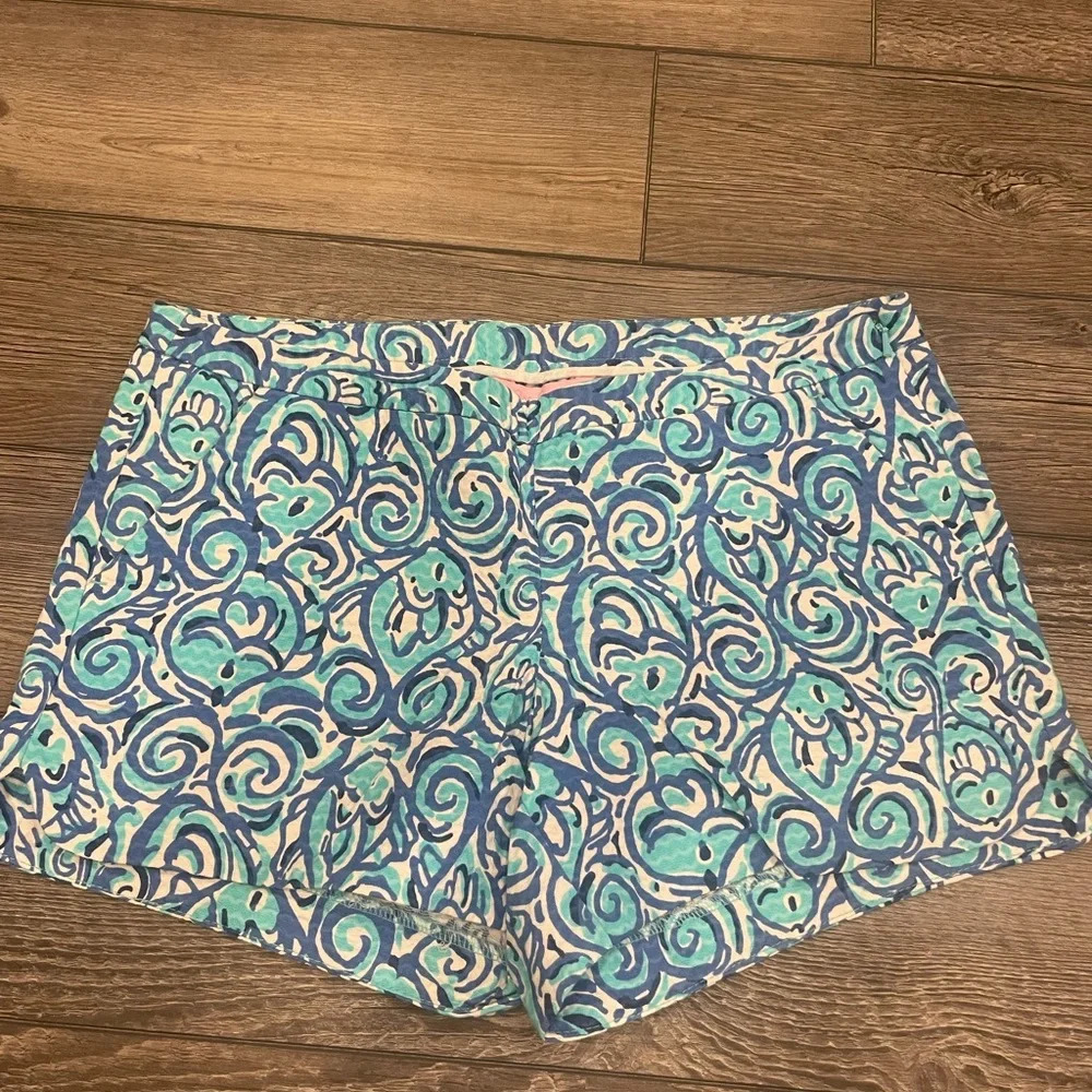 LILLY PULITZER Shorts Size 0 Adie Chasing Tail Blue Fish Side Zip w/ Pockets